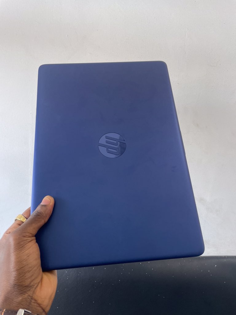 LegonDblack's tweet photo. HP Laptop 14 
Intel Celeron(R) 10th gen CPU @1.10GHz ,4 Cores , 4 Logical Processors. 
Condition: UK used very neat 
Screen size: 14 inches 
Ram : 4gig 
Storage: 64 Ssd 
Type C port 
Strong battery 🔋 
Price : 1350ghc # 0553479574 https://t.co/OVlUqF3mCf