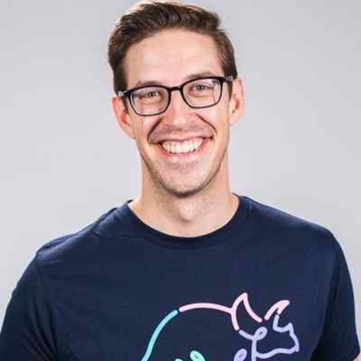 vrgooden's tweet photo. he kinda looks like if they had a child https://t.co/0KDguZvTGX