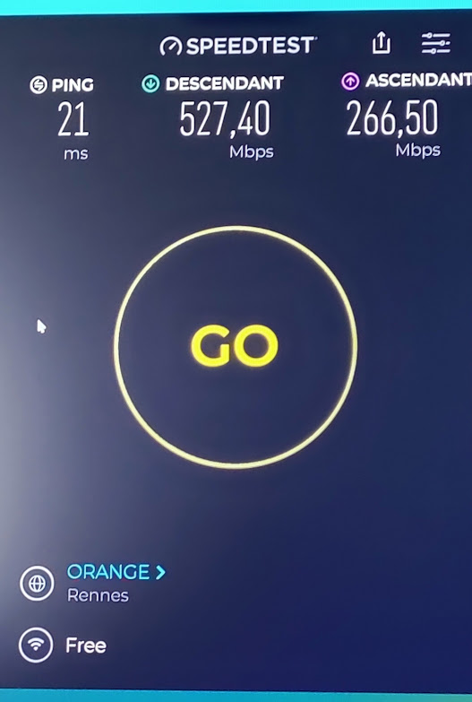 ReddyPaw's tweet photo. @NicolasCatard honnêtement, je suis en Wi-Fi AC (866 Mbps) à 5 m de distance, je trouve que c'est pas mal en vrai, mais en effet le débit en Wi-Fi BE est vraiment pas dégueu https://t.co/Vl0xlRY9Y5