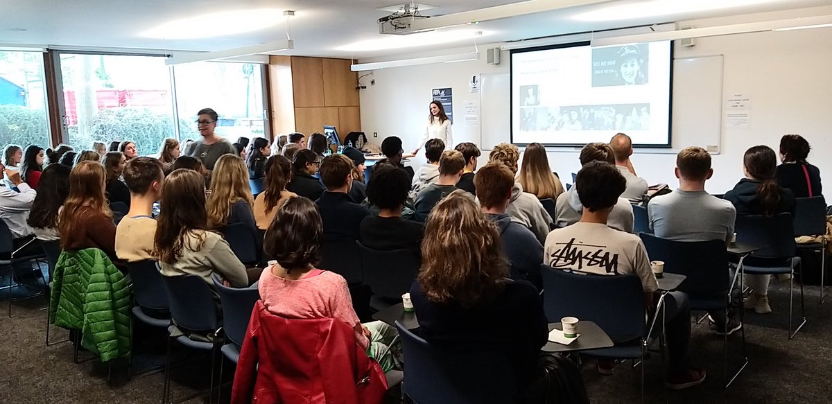 consejeriauk's tweet photo. Today's screening of @cartas_vivas_ is part of the @_esff school programme, which this year has brought two titles from #VeoEnEspañol into hundreds of Primary and Secondary schools across🇬🇧@AccEducativaExt https://t.co/aEW57O8BhA