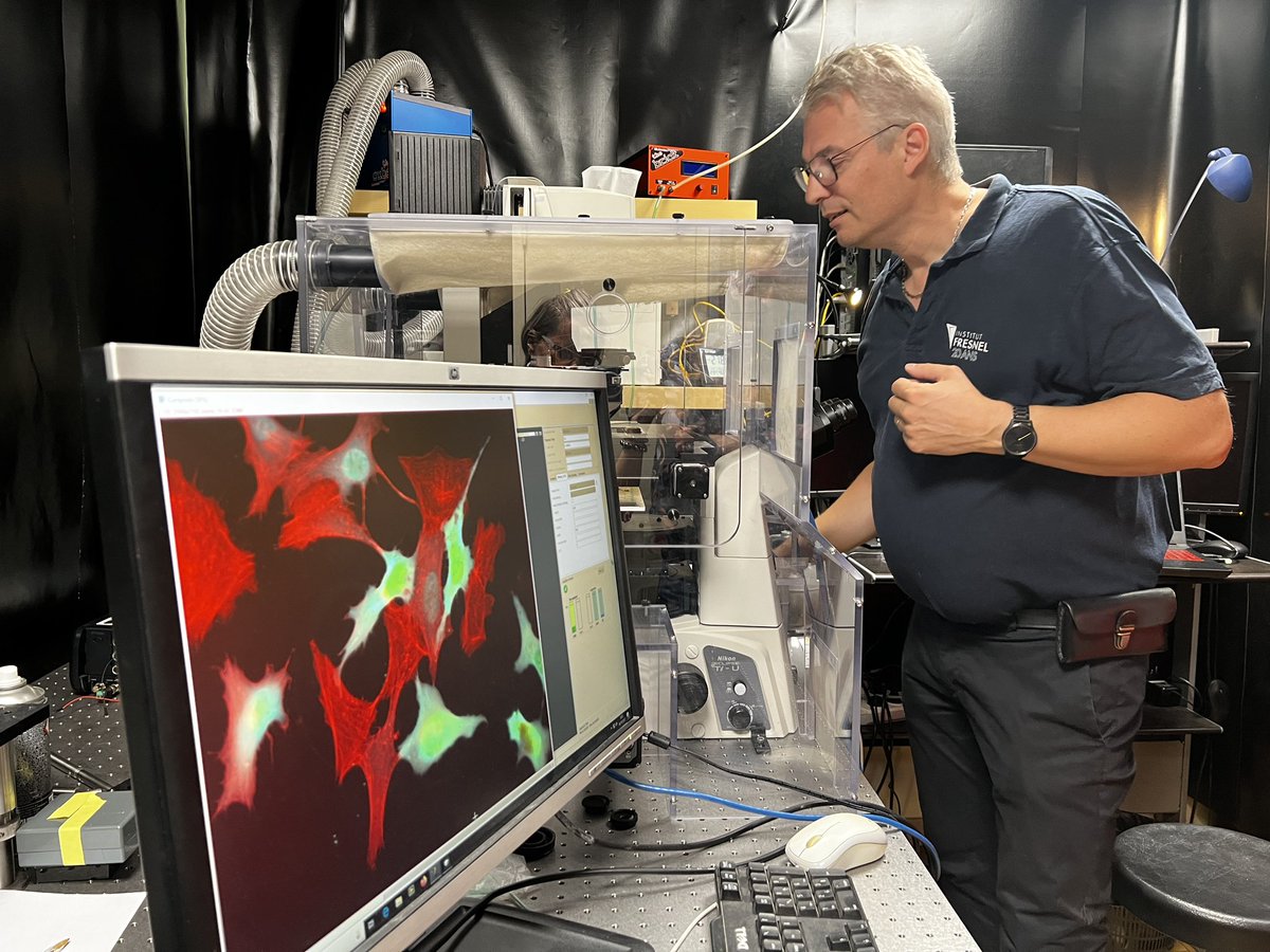 ⚡️Nos 1ers participants inaugurent les visites #CNRSinsolite à l’@InstitutFresnel. La photonique 📸🔬c’est vraiment fantastique ! #FDS2023