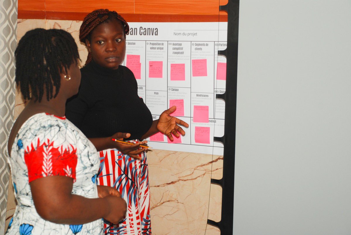 2022 et 2023 ont été marquées par un voyage inspirant avec les #Fati du Bénin. 
Grâce au programme #Tech4Girls, près de 188 #Fati ont pris part à l'initiation au micro:bit, au développement de compétences en entrepreneuriat numérique et social.