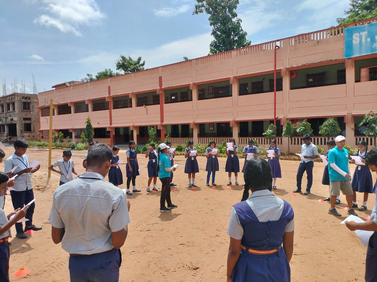ProSportDev's tweet image. #FromBBSR - On 15th September, our team conducted a session on child rights with the students of St. Joseph High School and Rama Krishna School. The team discussed the importance of upholding child rights, and how it can create a brighter future for society.

#childrights