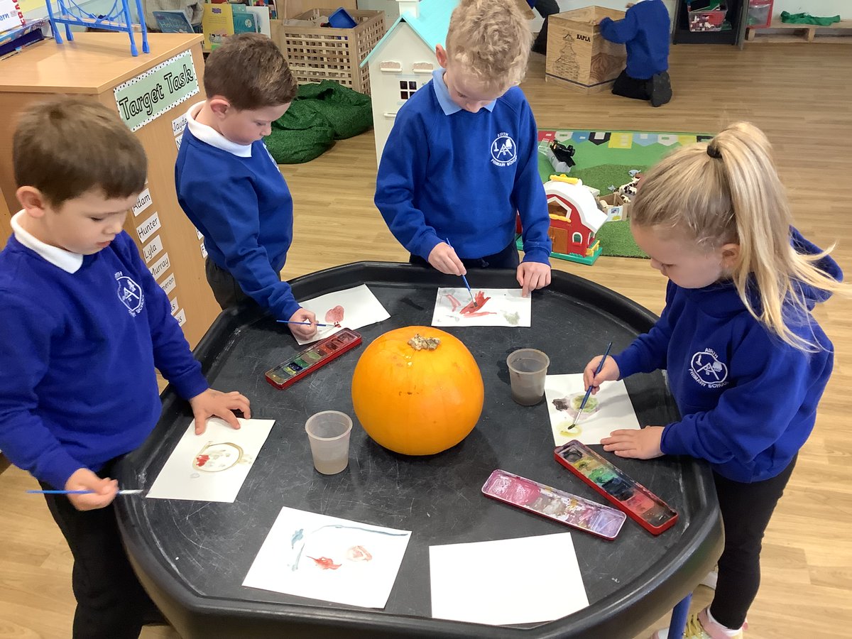MissRBrooksAPS's tweet photo. What a fantastic week we have had to finish a super first term in P1 😃 You  should  all  be  very  proud  of  the  progress  you  have  made  ⭐️⭐️ @airthprimary https://t.co/cuXx2aHuCB