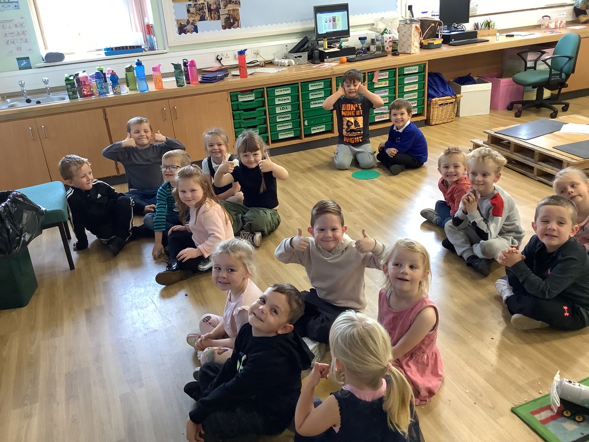 MissRBrooksAPS's tweet photo. What a fantastic week we have had to finish a super first term in P1 😃 You  should  all  be  very  proud  of  the  progress  you  have  made  ⭐️⭐️ @airthprimary https://t.co/cuXx2aHuCB