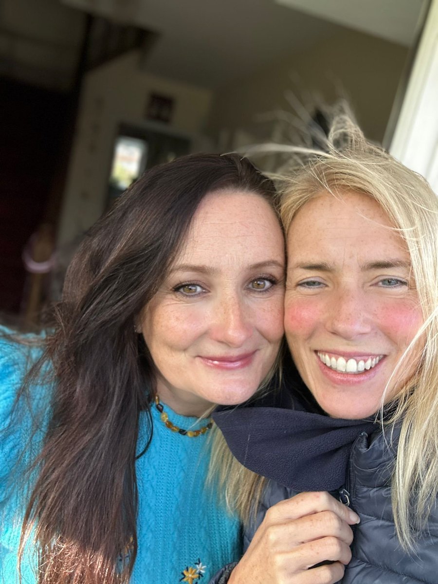 Strolls with my bud. #100daysofwalking #friends #bliss