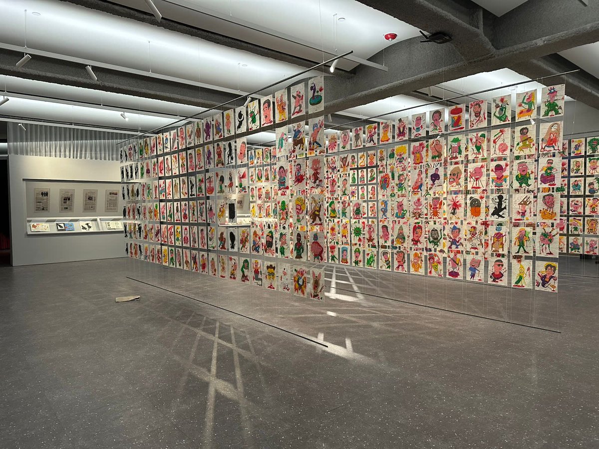 simon_posada's tweet image. Este sábado, en la Sala de Arte Bancolombia de la Torre Atrio, visita guiada por @restrepator sobre los 503 alias que dibujó en 2020