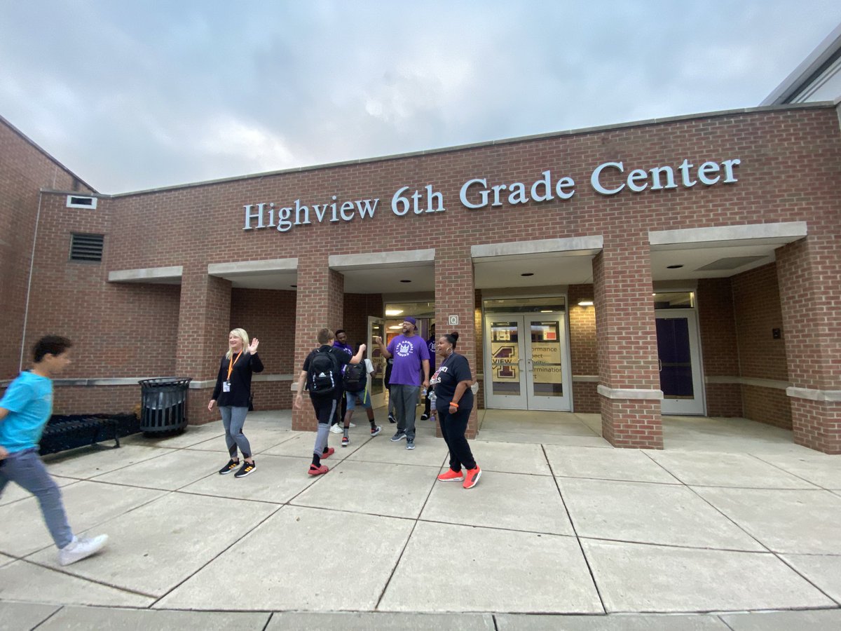 saigescircle's tweet photo. Mornings with @TheAdmiralSquad >>
@Highview6th #AimHighview #WeGotYour6 #Middies #MiddieRising #LevelUp https://t.co/07XXUvsr1x