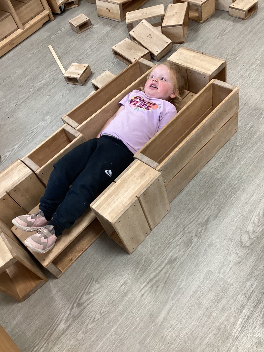 inchlairELCC's tweet image. We were doctors today in our blocks, “I’m a doctor” said R.  “I have built shelves for the doctors” said B.  R said “kind to build for me”, “These are the bandages” said H. “I’m making the hospital bed” said A. #blockplay #thecentralimportanceofplay