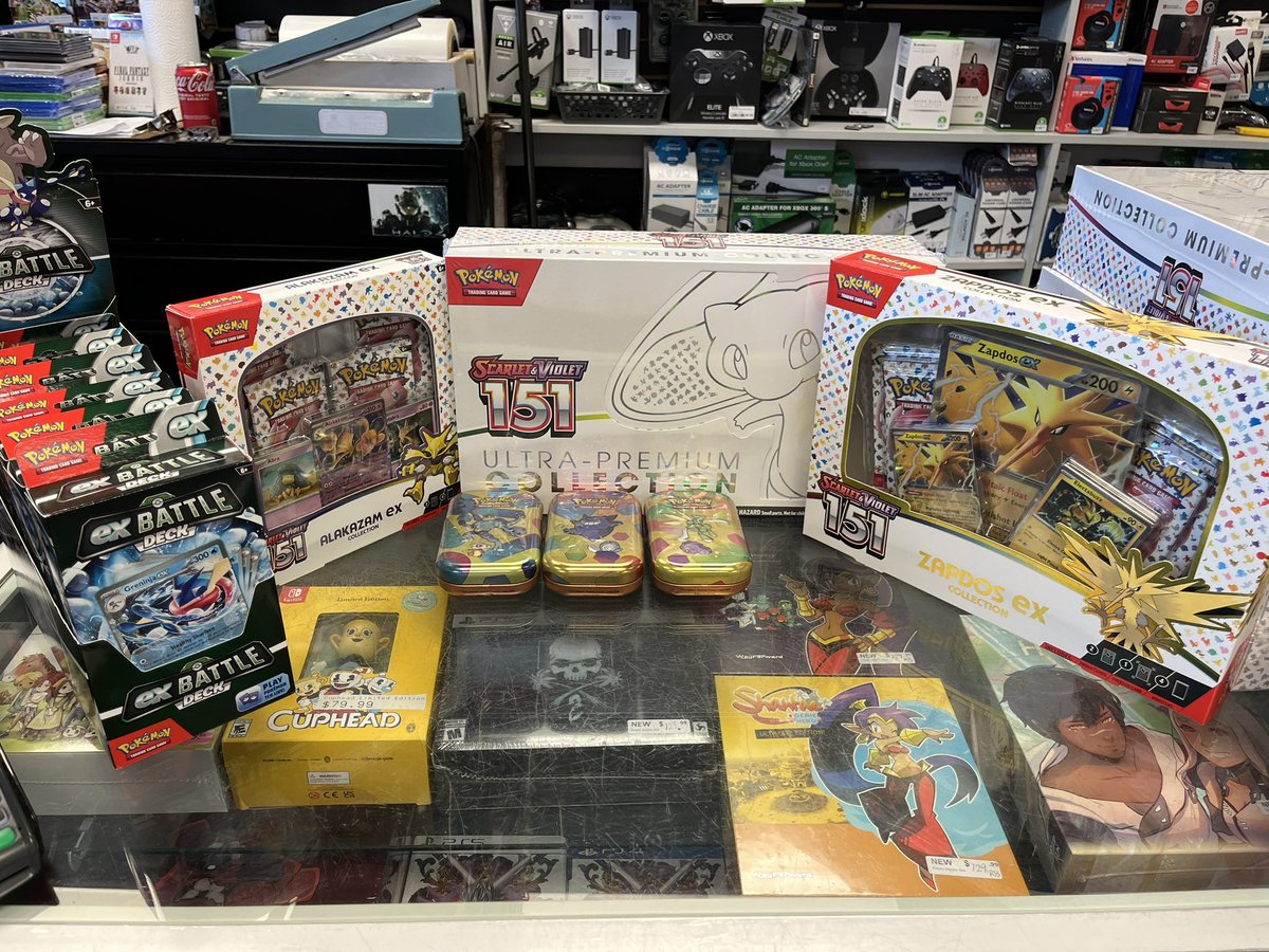 MicroplayBrant's tweet photo. New Pokémon in Today! Going out the door as fast as is got here! Come and take a look! https://t.co/9RdGEbro8m