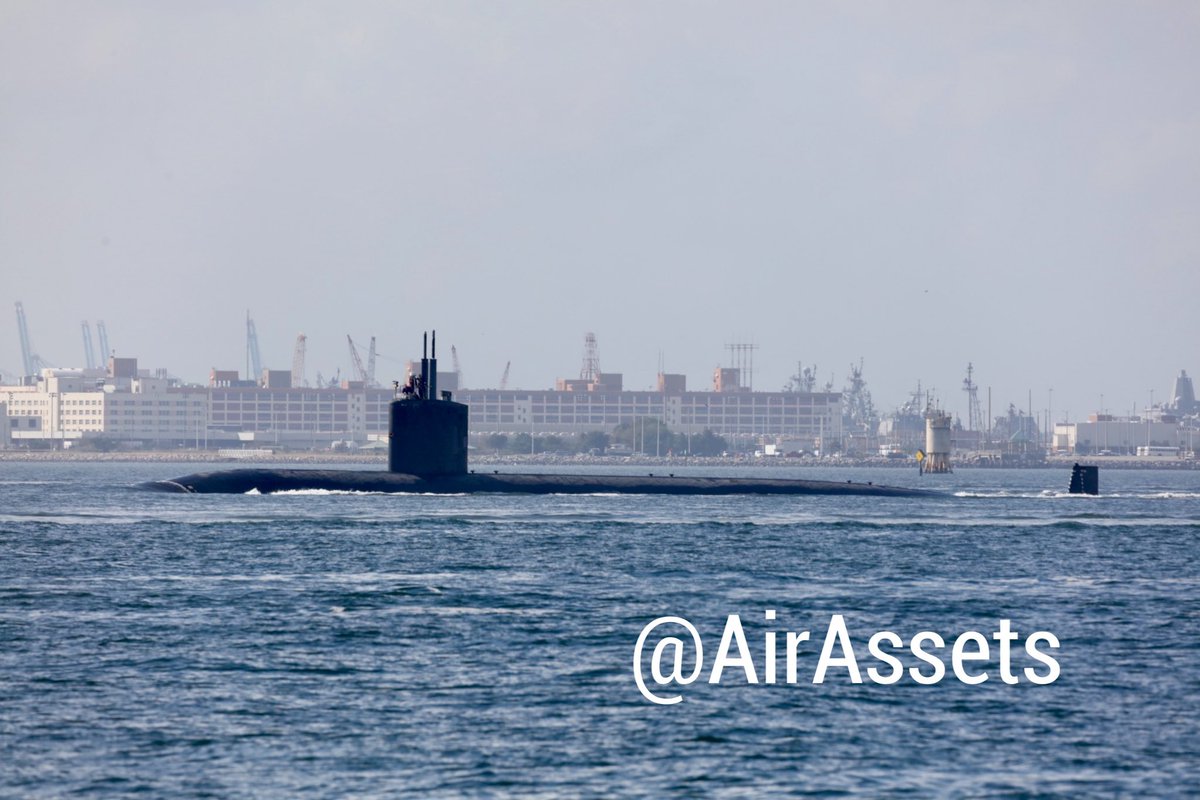 AirAssets's tweet photo. 14:15 UTC 09:15 local time 6 October has the USS Albany SSN-753 a 688 Los Angeles Class nuclear attack submarine come in and leave after short personnel transfer
#losangeles #attacksub #albany #pasadena #NOB https://t.co/4YJHNDtYBH