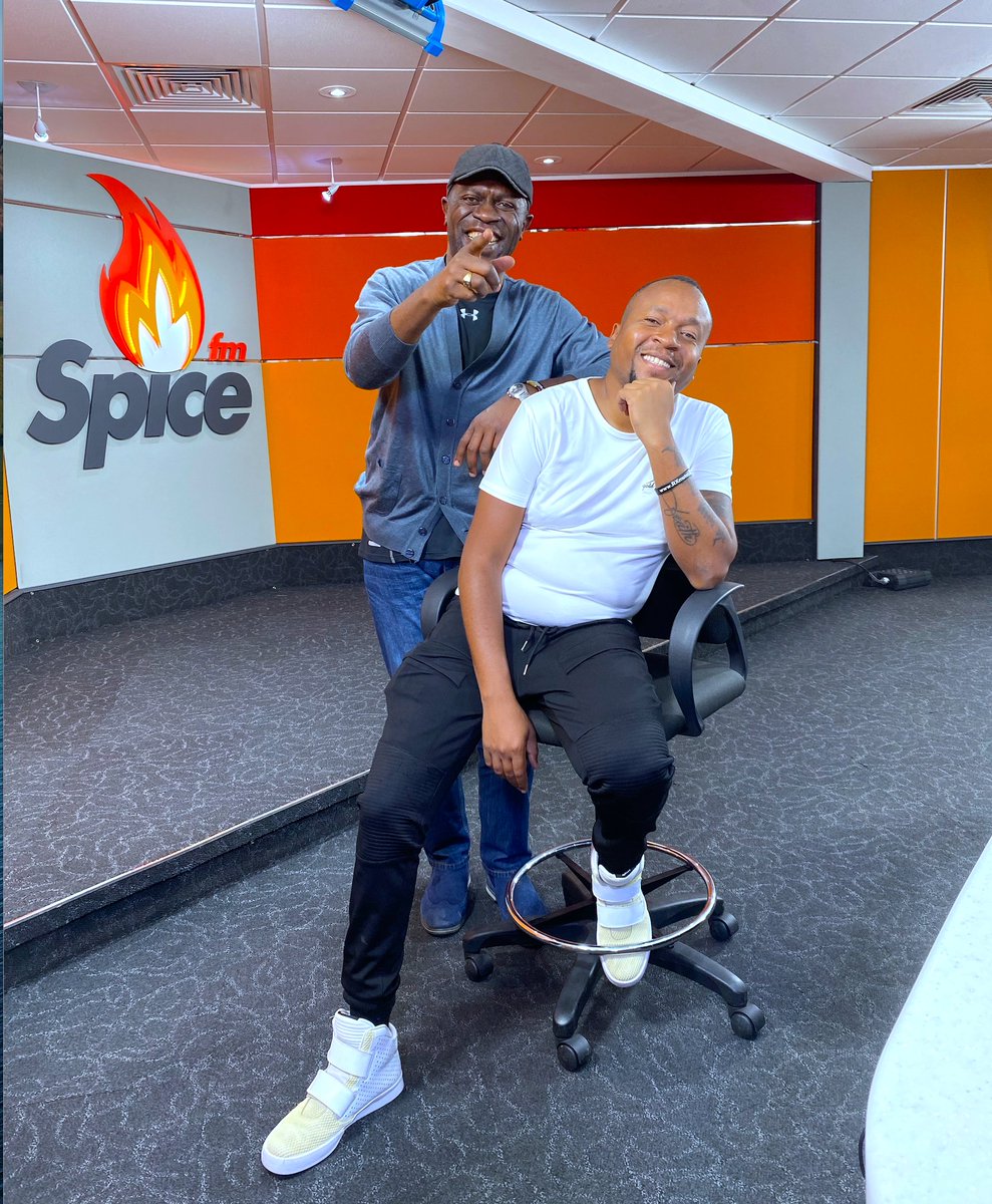 SpiceFMKE's tweet photo. Friday ndio hii!🤩🤩🤩
Who are you coming with kesho for #SpiceFMat4 pale Ngong Hills Hotel? 

#SpiceDrive https://t.co/gagw1MXnVb