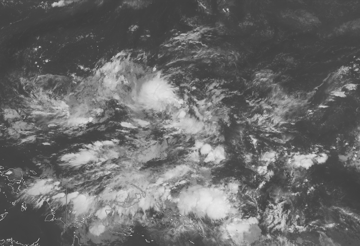 jnmet's tweet image. A tropical low NW of #Pohnpei can strengthen to a tropical storm or typhoon before bringing heavy rain &amp;amp; strong winds to #Guam &amp;amp; the Northern Mariana Islands around the middle of next week. Storm may eventually pass east of #Japan next weekend.