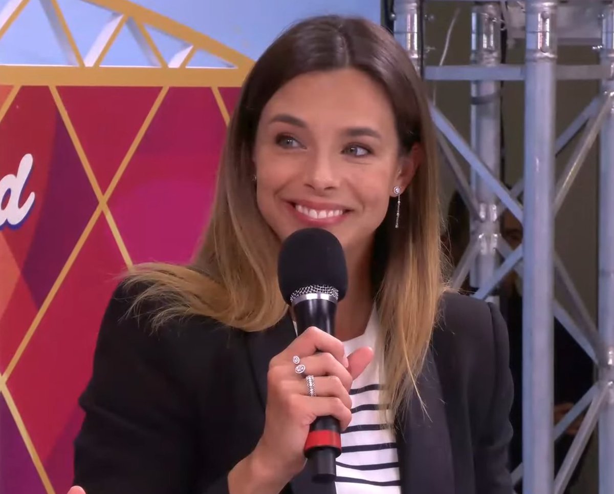 🙌 Une superbe marraine pour la @FeteScience, lancée en direct depuis le @musee_homme par @sretailleau, @MarineLorphelin et Gilles Bloch ! #FDS2023