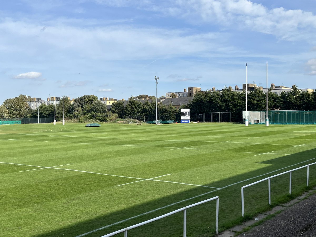 dannyrouse85's tweet photo. All dressed up and ready to go @BHSportsClub as we welcome back @BWRFC on Sunday. #blackheath #royalgreenwich #rugby @RFURugbyGrounds @RFU https://t.co/88uz4P29qj