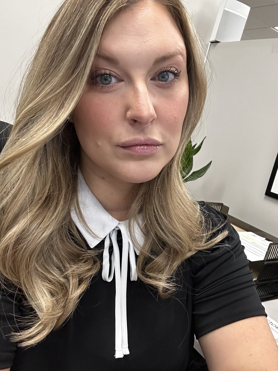 JenLM85's tweet image. Thanksgiving luncheon at the office has me in my best pilgrim attire 😂