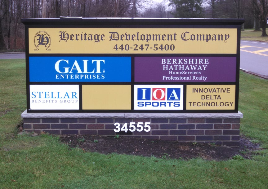 EasySignOhio's tweet photo. Multi-tenant signs are a great way to promote all of the businesses in your building. At Easy Sign, we design custom multi-tenant signs that are both eye-catching and informative.#multitenantsigns #businesssigns #signage #branding #marketing #smallbusiness #commercialsignage https://t.co/DYp8FhRmCE