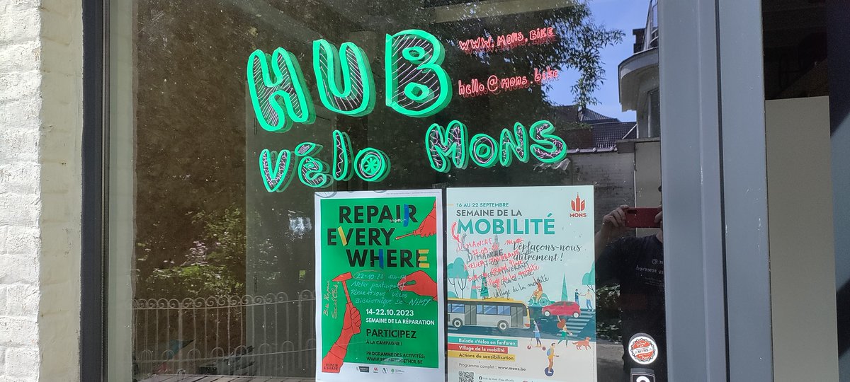 Bike_RepairMons's tweet photo. Envie de remettre ton vélo en ordre pour l'automne ?
Prochain atelier participatif au Hub Vélo Mons
dimanche 8 octobre de 14 à 17h
24 rue de Bouzanton, #Mons
🚲⚙️🔧 https://t.co/Y4ov2XTUml