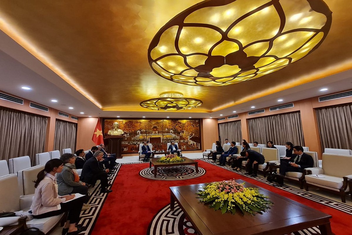 🌏Confindustria Lombardia partecipa alla missione istituzionale nel Sud-est asiatico di <a href="/RegLombardia/">Regione Lombardia</a>: Vietnam 🇻🇳 partner strategico per le imprese lombarde

Leggi il comunicato stampa ⤵️
confindustria.lombardia.it/comunicazione/…