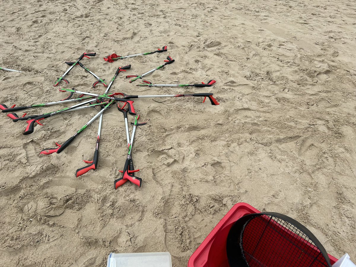 MsMountstevens's tweet photo. Today I took a year 5/6 class to the beach in Tenby as part of our Friday ‘life skills learning’ to beach comb for micro-plastics. The children couldn’t believe how much plastic was hidden within the sand. 🏝️ https://t.co/2YsPNkefNF