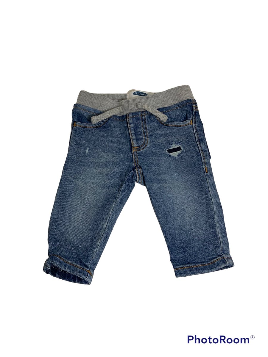 LatationsEcd's tweet image. Good Morning All. Take a look at these Adorable infant Pieces. Old Navy Plaid Cotton Button Down and Old Navy Super Soft Distressed Pull on Jeans. 

#jeans #buttondowns #kids #toddlers #boys #cute #oldnavy #momboss #momprenuer #entreprenuer #entreprenuerlife #resale #reseller
