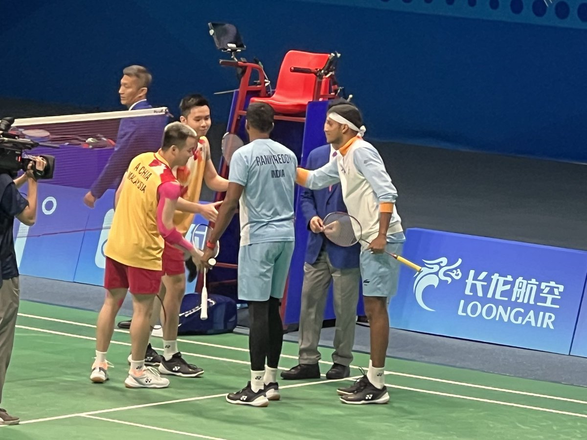 farzibhai45's tweet photo. 🚨Asian Games Update🚨
Men’s Doubles Semifinal
AARON CHIA TF/SOH WY vs RANKIREDDY SS/SHETTY CC
#BabarAzam #PAKvsNED #AsianGames23 #FlipkartYeKyaChalRahaHai #KavyaBansal #IndiaAtAsianGames2022 #LokiS2onHotstar #paisokibaarish #60YearsofSE #JackieShroff #RheaChakraborty #AakroshRaileyRaipur #छात्र_आक्रोश_रैली #OPPOFindN3Flip #VerticallsBetter #itelS23PlusSaleOnAmazon #Hockey