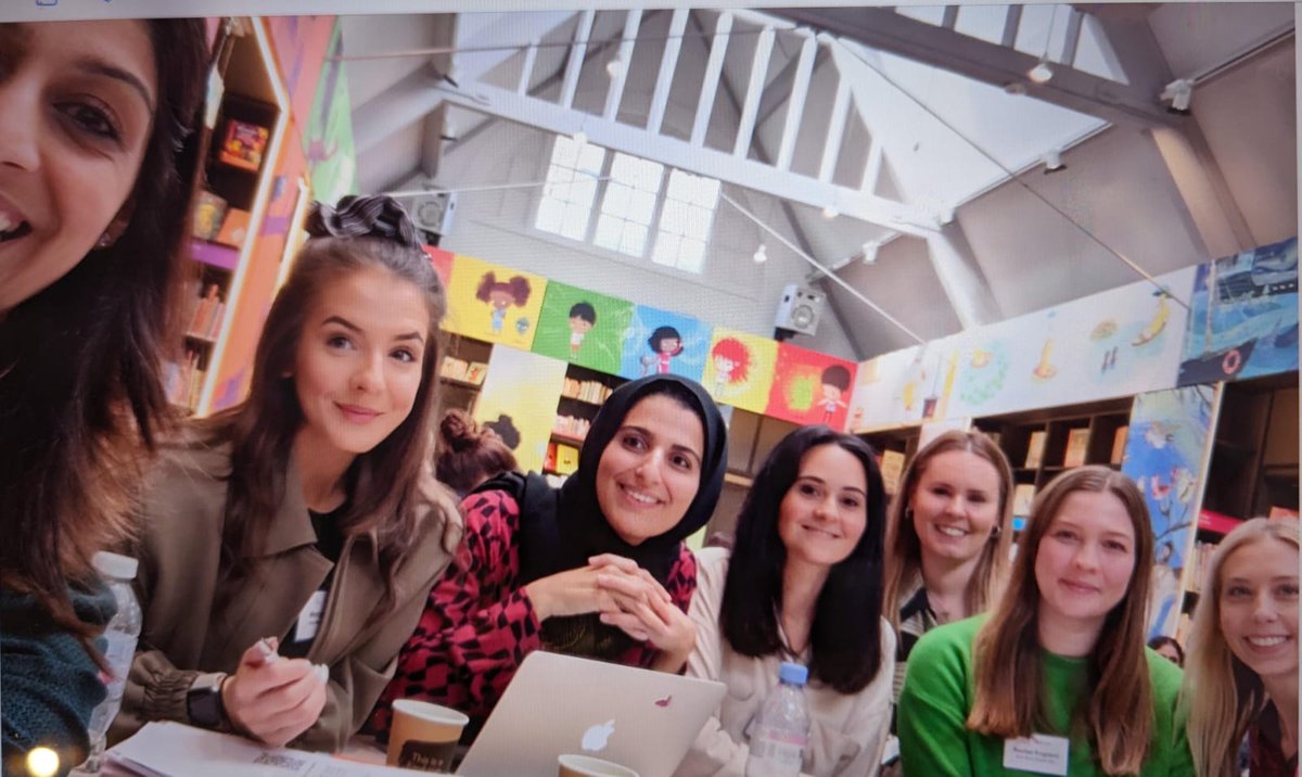 New Wave English Hub tweet media