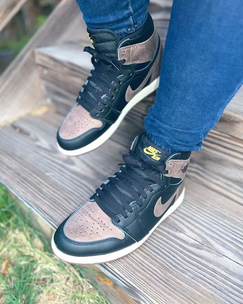 UNDSChallenge Day 5: Jordan 1 Palomino

It’s finally Friday! Enjoy the long weekend everyone.

#Imwearingallmypairs
#snkrskickcheck
#snkrsliveheatingup
#yoursneakersaredope
#FreeRee
#atmoscollectorsclub 
#UNDSChallenge 
#youngre703