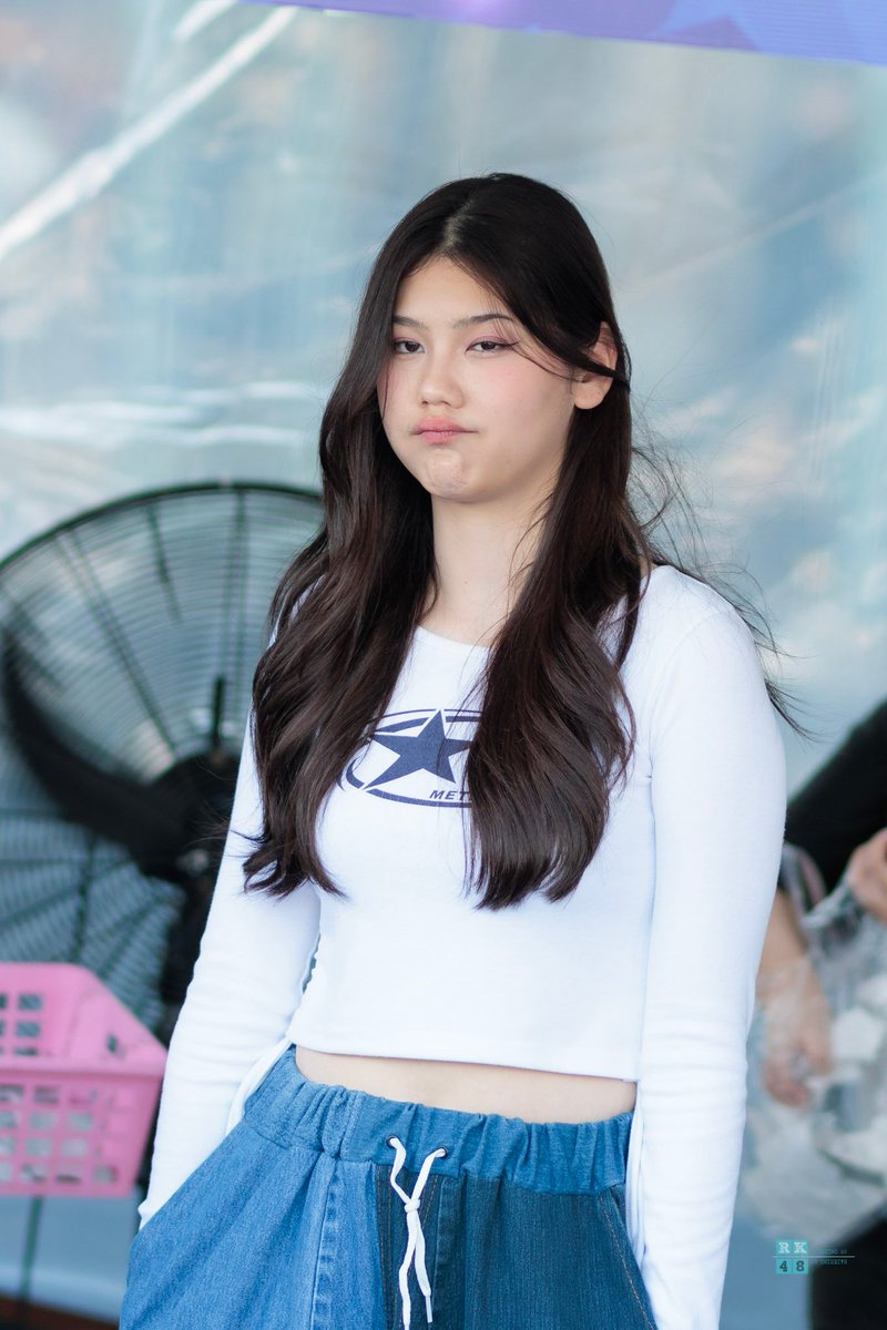 RKhing48's tweet photo. Jaokhem​ BNK48
#JaokhemBNK48 #BNK48​ #RaiKhing48 https://t.co/MmgKqnuox8
