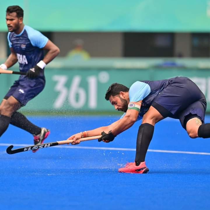 ManjeshS0's tweet photo. Golden Victory🇮🇳🇮🇳🇮🇳🇮🇳🇮🇳🇮🇳🇮🇳
हॉकी के फाइनल मुकाबले में भारत ने जीता गोल्ड मेडल 🥇🥇🥇What a day🏆 @TheHockeyIndia
#AsianGames #19thAsianGames
#AsianGames2023 #GoldMedal
#IndiaAtAG22 #Athletics
#100par
#Cheer4India #hallabol #AsianGames2022 https://t.co/vTU2Sapx0q