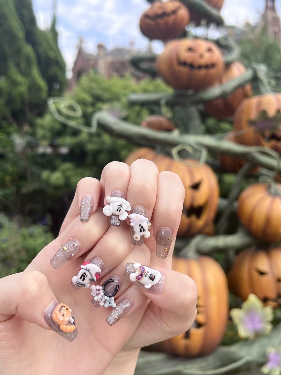 ___278's tweet photo. Dハロネイル〜🎃🏰
#TDL_now https://t.co/HBT4ioV0VX