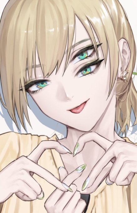 「green nails heart」 illustration images(Latest)