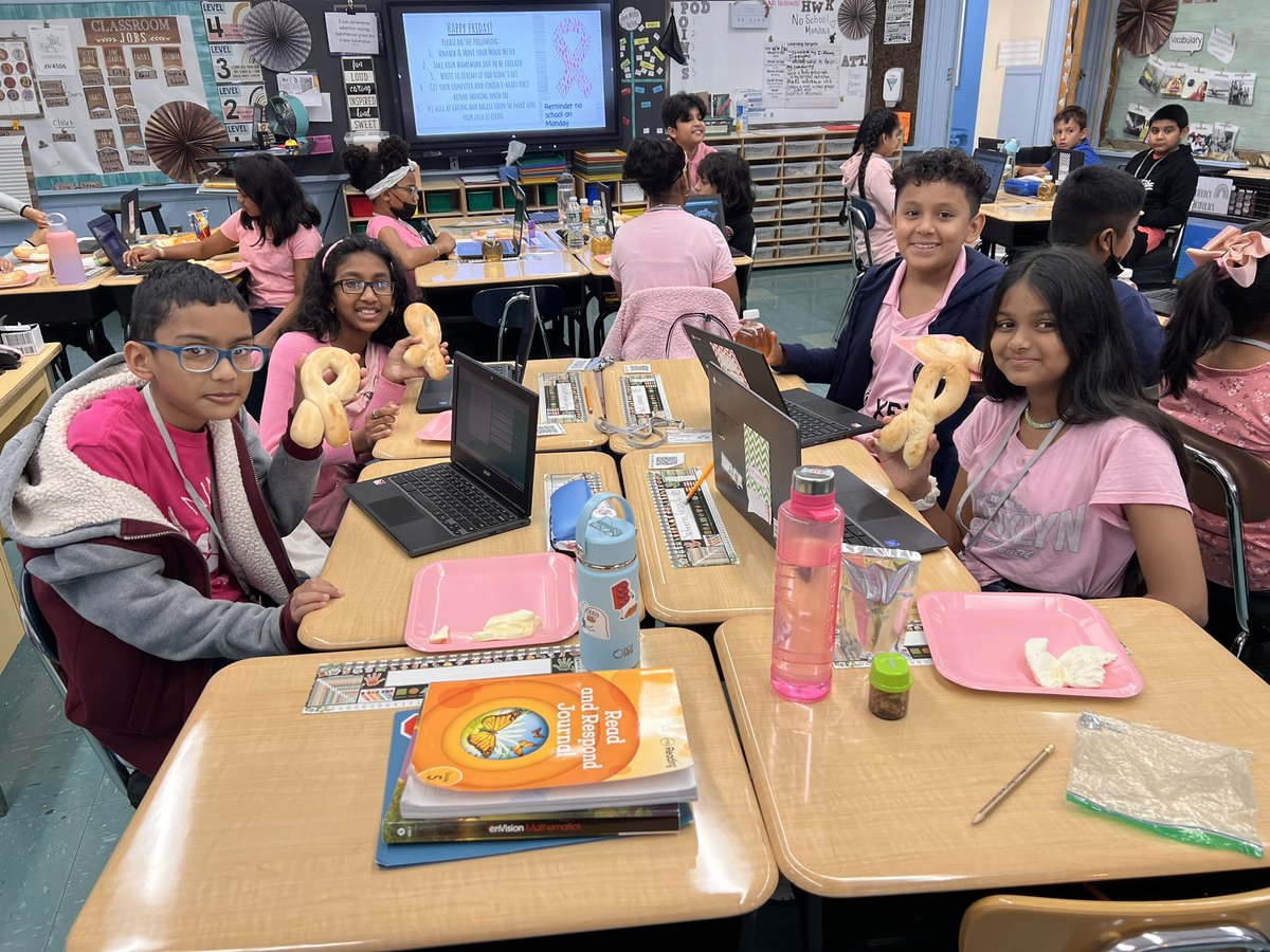 Class 503 @PS66JKO at our Think Pink Breast Cancer Awareness Bagel Breakfast #BreastCancerAwarenessMonth