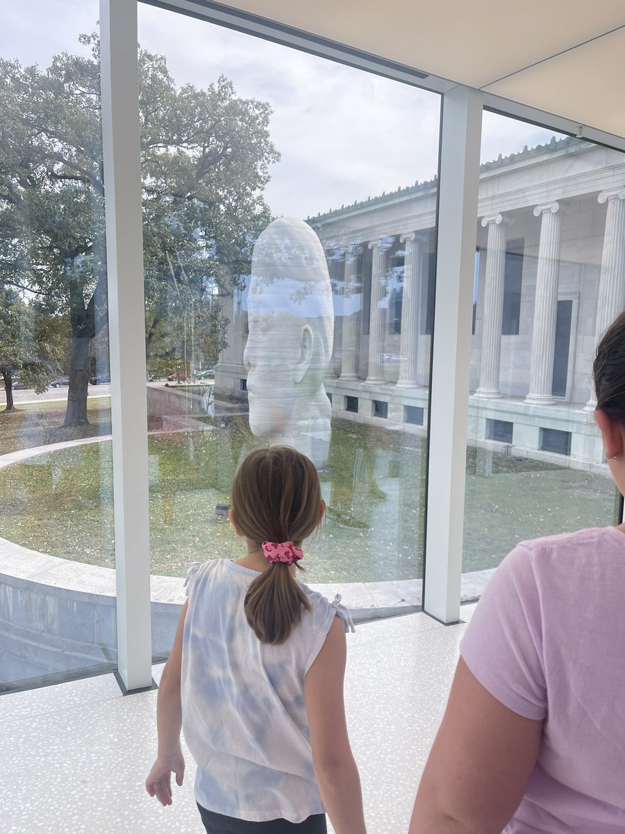 Ratka_K's tweet photo. What an amazing, interactive experience JAS third graders had at the newly reopened @BuffaloAKG #legendarylearning out and about in our community! https://t.co/2ZwgtOzXxR