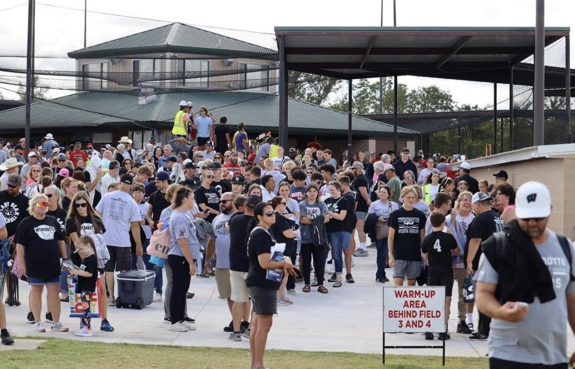 I've been dreading this day for the longest time, but I wouldn't have wanted to end my hs softball career on any other stage. I am blessed to have received this opportunity &amp; experience with the people I love. Thank you, Wyandotte. #bfnd #keepyourfork #family #agtg