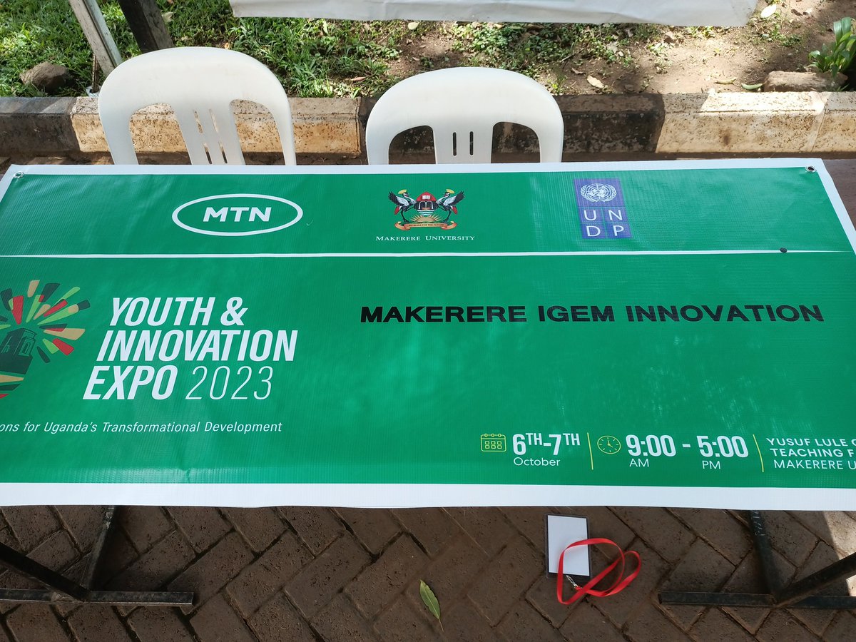 #Youth & #Innovation #Expo 
Small beginnings often lead to great innovations. #Greatworks @UNDPUganda for harnessing an innovation Ecosystem. By the way have you passed by our #booth? 
@MakerereNews
@Makerere @Uwihanganye_A @ProfNawangwe