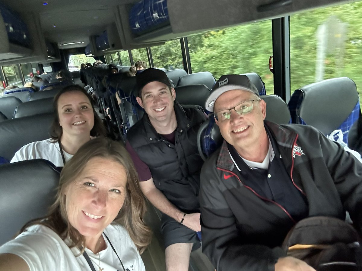 Michele Hallman (@m_hallman_ojh) on Twitter photo Chaperones and kids are on the road! DC!!! Chaperones and kids are on the road! DC!!!
