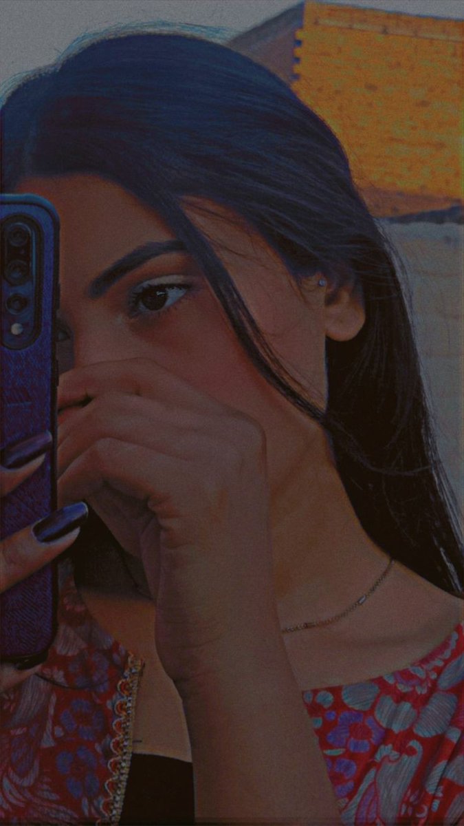 Hug me or kiss me???🥺❤️