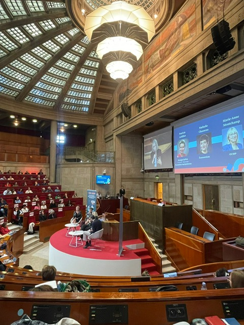OCIRP's tweet photo. OCIRP
@OCIRP @ClubLanglois @CESE
#Aidants #Autonomie
📢 #JNA2023 "#SalariésAidants : Table ronde N1 « Les coûts cachés de l’aidance » par Marie-Anne Montchamp, DGP #OCIRP
📈 📊Observatoire 2023 #OCIRP/#VIAVOICE, nos premiers chiffres disponibles sur https://t.co/iW9GdkVnMM ! https://t.co/ECfWZzoOKZ