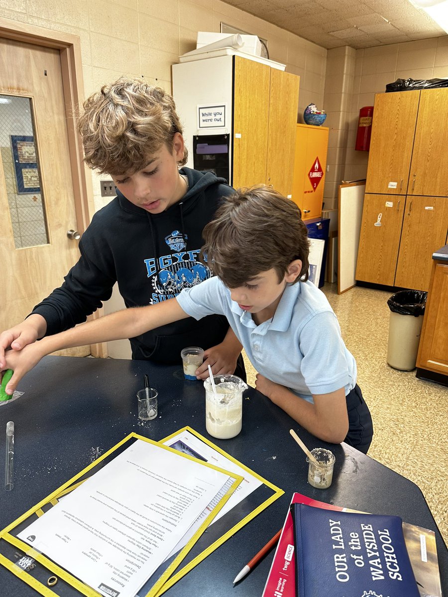 msgriesmeyerOLW's tweet photo. 6th graders are working through stations to investigate the structure of volcanos and model changes in the Earth’s surface. @olwschoolAH https://t.co/URehAjB2Lm