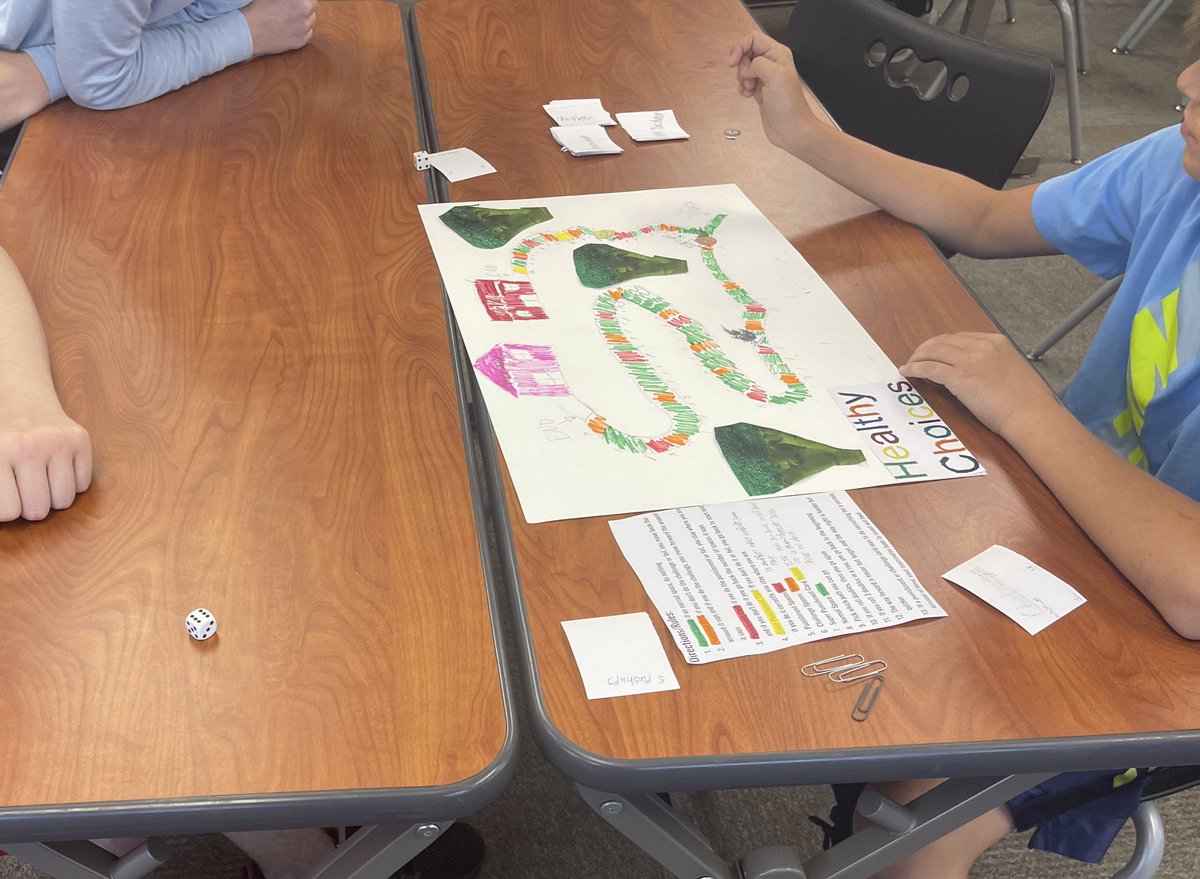 Miss Ulrich tweet media