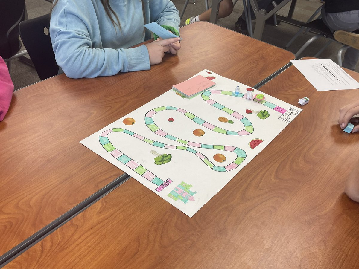 Miss Ulrich tweet media