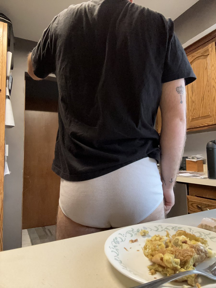 PupAshtonMN's tweet photo. What would you do if you walked in on my eating breakfast like this?
#wedgietime #wedgieboy #WedgieGoals #wedgiejock #whitiesboy https://t.co/Izm7k71Zw1
