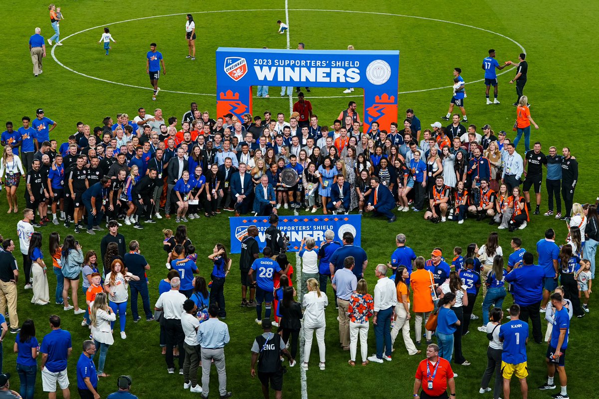 PiccirilliNP's tweet image. What a club 🔶🔷 enjoyable night celebrating !
Congrats @fccincinnati !