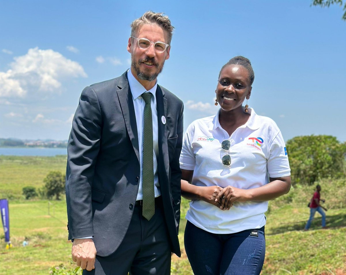 diariesofamuse's tweet image. Little Green Choices: &quot;if we don&apos;t save the environment, the environment won&apos;t save us.&quot; @TotalEnergiesUG EP Uganda joined the #runningoutoftrees  campaign as part of its initiative to create greater awareness for the need to restore our forests. #runningoutoftrees