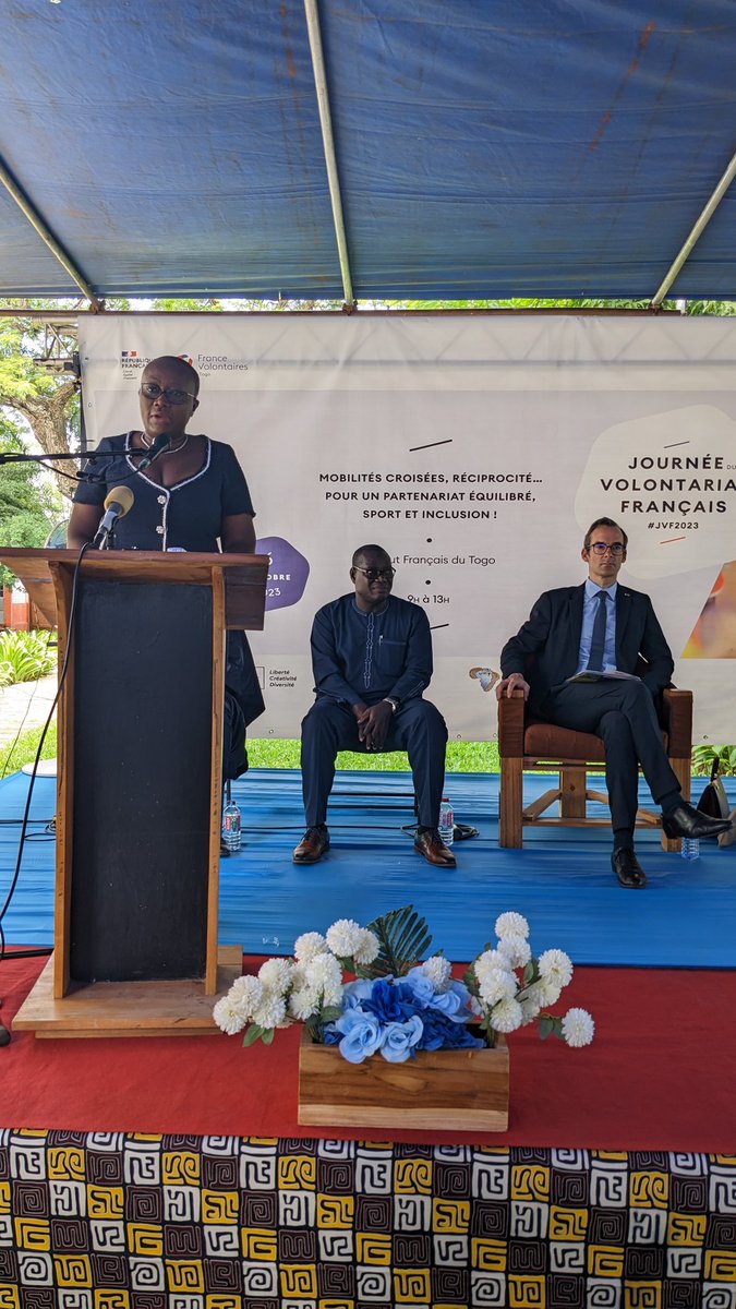 cosse_thomas's tweet photo. #JVF2023 au 🇹🇬 réuni + de 300 vol et partenaires. La Ministre @DossouMyriam souligne les apports du vol et appelle à 📈les échanges croisés. Pour @a_favereau la réciprocité est l'avenir du volontariat.
Le vol est un axe fort du partenariat 🇹🇬🇫🇷 FV et ses membres mobilisés ! https://t.co/QyPZHIJtdm