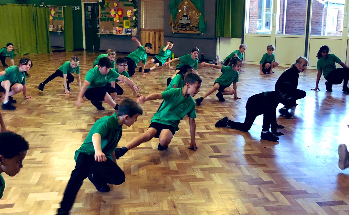 Ver_WPA's tweet photo. Watch out for some extremely funky dance moves in year 5 this afternoon 🕺💃🏻 #WatersidePE https://t.co/Rrv1greELy