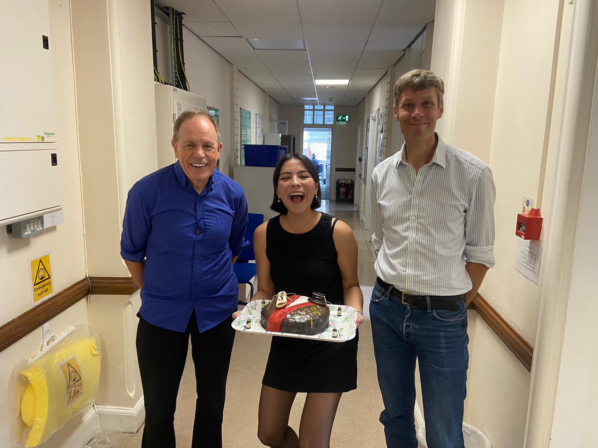 Kromdijk Lab (@plantphys_cam) on Twitter photo A belated congratulations to @thevathicus and <a href="/lifebylucia/">Lucía Arce Cubas</a>, who successfully defended their PhDs last month!!!🍾
Many thanks to their examiners <a href="/jmhibber/">Julian Hibberd</a> (2/2 for our PhDs so far), @ErikMurchie and <a href="/LongLab/">Steve Long</a>. Onwards and upwards!!!! 🌾 A belated congratulations to @thevathicus and <a href="/lifebylucia/">Lucía Arce Cubas</a>, who successfully defended their PhDs last month!!!🍾
Many thanks to their examiners <a href="/jmhibber/">Julian Hibberd</a> (2/2 for our PhDs so far), @ErikMurchie and <a href="/LongLab/">Steve Long</a>. Onwards and upwards!!!! 🌾