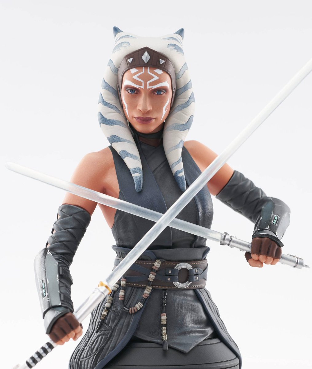I am very pleased with the #Ahsoka series. To me, she's a character I hold dear (I named my dog after her 🙂). I created this 'tribute' using #StableDiffusion, using a pose I found online from a toy (right) #starwarsahsoka #ControlNet #SDXL #StarWars #conceptartAI