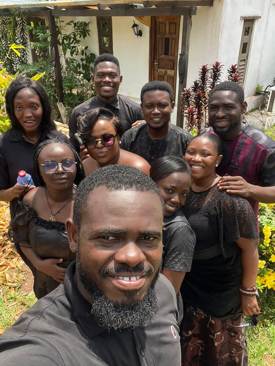 ebowbarton's tweet photo. Saying Goodbye to my mom last year was a struggle for me but my friends came through to make it easier. This is a thank you. I am grateful to have you all. 🫶🏾😊@paakwasi_mo @Jey_Fierce @bel_ama_eli @_nenesenor @kristein021 @FantiKid @A_manroh @KOJOTRIP @datcurvygirl @EmefaAddai https://t.co/FGEWn9kisw